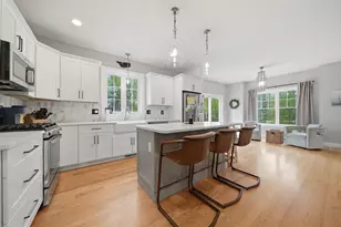 4 Farm Meadows Ln, Londonderry, NH 03053 - Photo 13