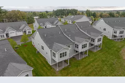 10 Abenaki Circle, Merrimack, NH 03054 - Photo 3