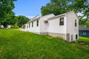 8 Maplewood Ave, Goffstown, NH 03045 - Photo 37
