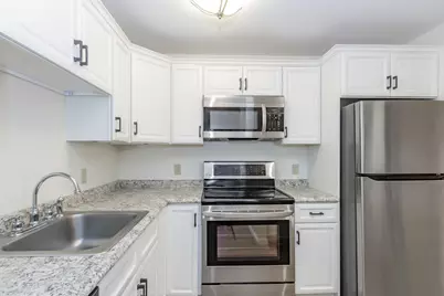 3 Timberwood Drive #207, Goffstown, NH 03045 - Photo 5