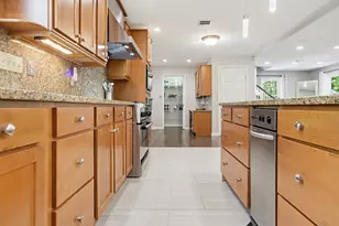73 Jenkins Rd, Bedford, NH 03110 - Photo 9