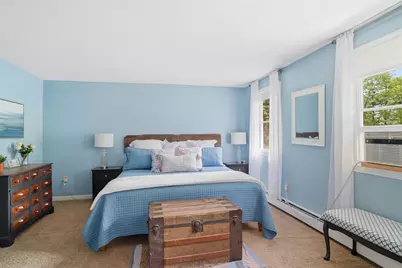7 Hampshire Drive, Derry, NH 03038 - Photo 25