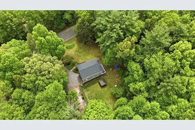 7 Hampshire Drive, Derry, NH 03038 - Photo 45