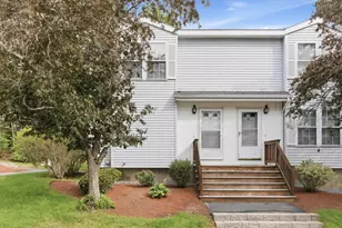 107 Franklin St Ext, Derry, NH 03038 - Photo 1