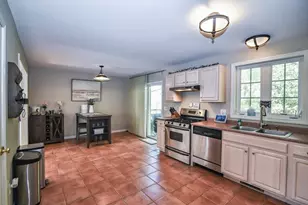 262 Whittington St, Manchester, NH 03104 - Photo 5