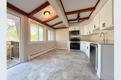 426 Milford Street, Manchester, NH 03102 - Photo 5