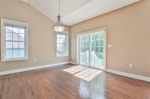 9 Black Forest Cir, Londonderry, NH 03053 - Photo 13