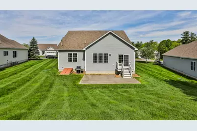 9 Black Forest Circle, Londonderry, NH 03053 - Photo 5