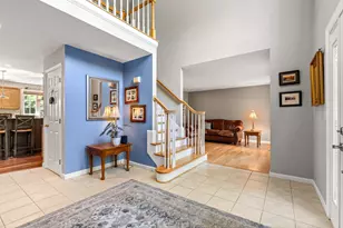25 Chandler Dr, Londonderry, NH 03053 - Photo 5