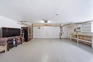 285 Thornton St, Manchester, NH 03102 - Photo 29