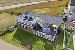 83 Church St, Hampton, NH 03842 - Photo 1