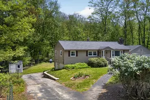 63 Walker Rd, Atkinson, NH 03811 - Photo 3