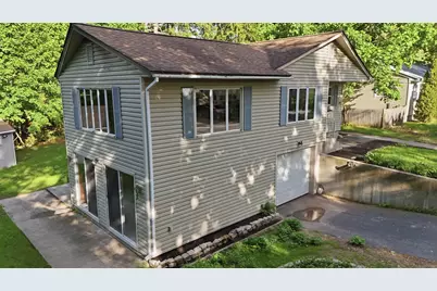 85 Whitney Avenue, Manchester, NH 03104 - Photo 5