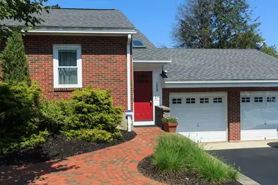 196B Norfolk Street #B (right-side), Manchester, NH 03103 - Photo 1