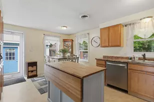 63 Trestle Brook Dr, Nashua, NH 03062 - Photo 7