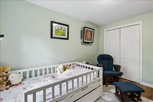 14 Maplewood Dr, Londonderry, NH 03053 - Photo 37