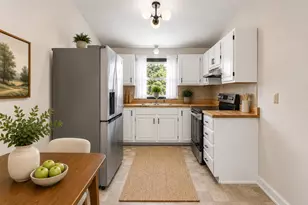 83 Bismark St, Manchester, NH 03102 - Photo 7