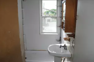19 Pine St, Rochester, NH 03867 - Photo 13