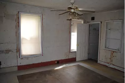 19 Pine Street, Rochester, NH 03867 - Photo 7
