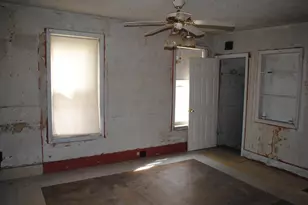 19 Pine St, Rochester, NH 03867 - Photo 7