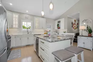 12 Dunstable Cir, Merrimack, NH 03054 - Photo 7