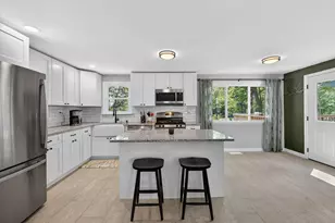 73 Valhalla Dr, Milford, NH 03055 - Photo 3