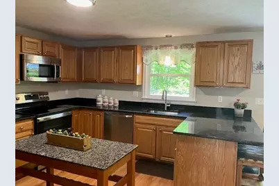 11 Lantern Lane, Londonderry, NH 03053 - Photo 3