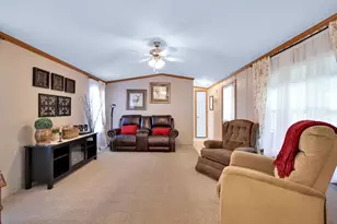 77 Hagop Rd, Salem, NH 03079 - Photo 7