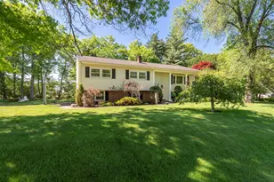 1 Cindy Ave, Salem, NH 03079 - Photo 7