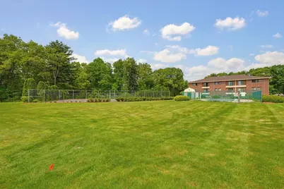525 Abbott Farm Lane #525, Hudson, NH 03051 - Photo 3