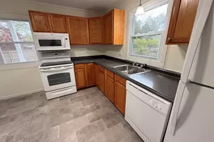 15 Woodbury Ln, Bedford, NH 03110 - Photo 7