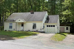 43 Clark Ave, Laconia, NH 03246 - Photo 5