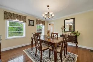 25 Penacook Rd, Sandown, NH 03873 - Photo 11
