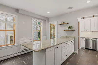 22 Cottage Street, Portsmouth, NH 03801 - Photo 17