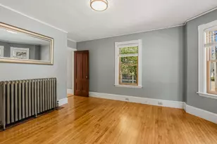 22 Cottage St, Portsmouth, NH 03801 - Photo 11