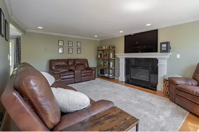 335 Wellington Hill Road, Manchester, NH 03104 - Photo 3