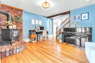 47 Holt Ave, Manchester, NH 03109 - Photo 11