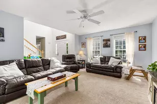 28 Rossdale Ln, Weare, NH 03281 - Photo 9