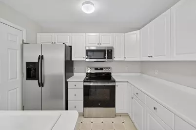 1465 Hooksett Road #407, Hooksett, NH 03106 - Photo 5