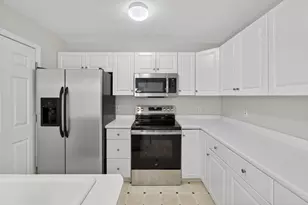 1465 Hooksett Rd, Hooksett, NH 03106 - Photo 5