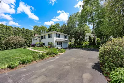 401 N Gate Road, Manchester, NH 03104 - Photo 3