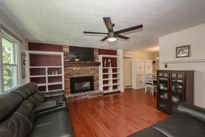 401 N Gate Road, Manchester, NH 03104 - Photo 17