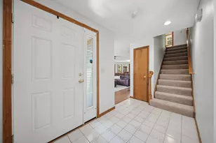 39 Norma Dr, Nashua, NH 03062 - Photo 7