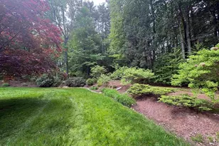 22 Deerwood Dr, Amherst, NH 03031 - Photo 11