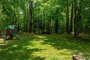 30 Broad St, Rochester, NH 03867 - Photo 5