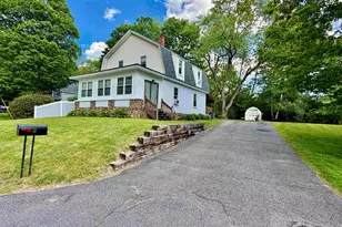17 Dartmouth St, Claremont, NH 03743 - Photo 5
