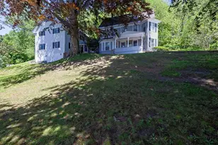 34 Floral Ave, Dover, NH 03820 - Photo 5