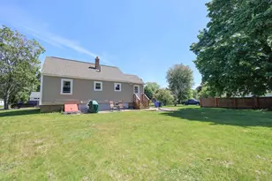 419 Cohas Ave, Manchester, NH 03109 - Photo 3