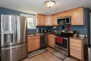 419 Cohas Ave, Manchester, NH 03109 - Photo 5