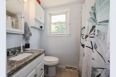 419 Cohas Avenue, Manchester, NH 03109 - Photo 17